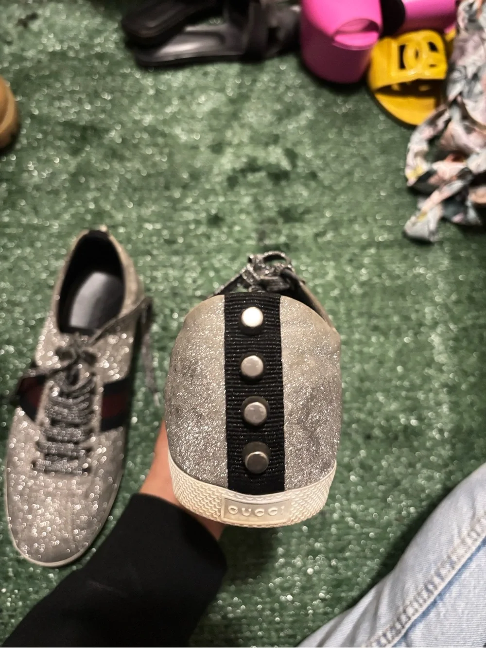 Gucci Silver Glitter Low-Top Sneakers with Red & Navy Web Stripe